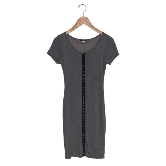Sirens Short Sleeve Jersey  Bodycon Dress Snap Buttons Grey Black Size Medium‎ - Picture 1 of 6